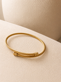 Saka Bangle